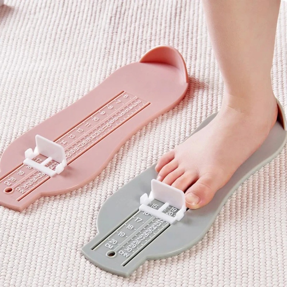 ベビーフットメジャー キッズシューズサイズ測定器 幼児の足長 - Home Improvement Supplies のレビューと価格